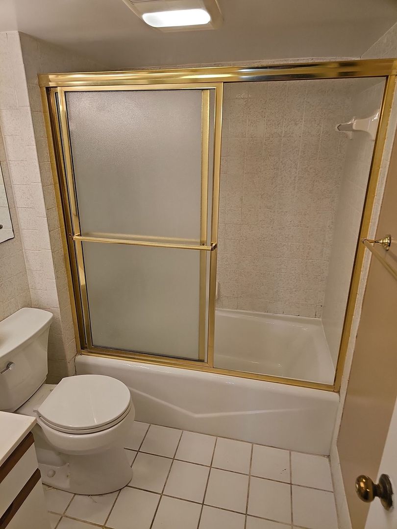 SULLINS RIDGE CONDOMINIUMS, UNIT 204 10 of 12