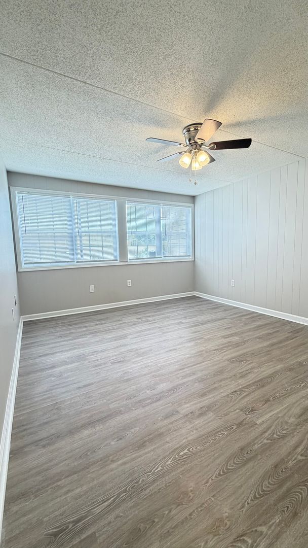 SULLINS RIDGE CONDOMINIUMS, UNIT 204 9 of 12