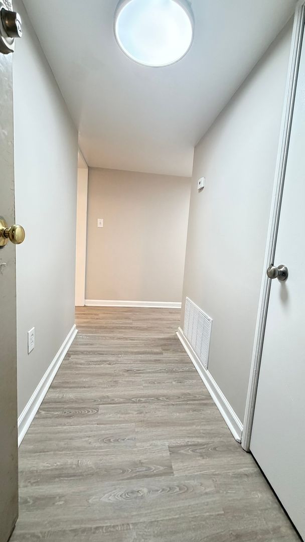 SULLINS RIDGE CONDOMINIUMS, UNIT 204 2 of 12