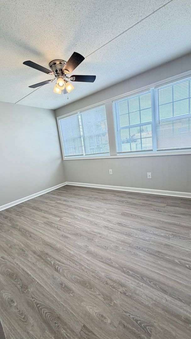 SULLINS RIDGE CONDOMINIUMS, UNIT 204 7 of 12