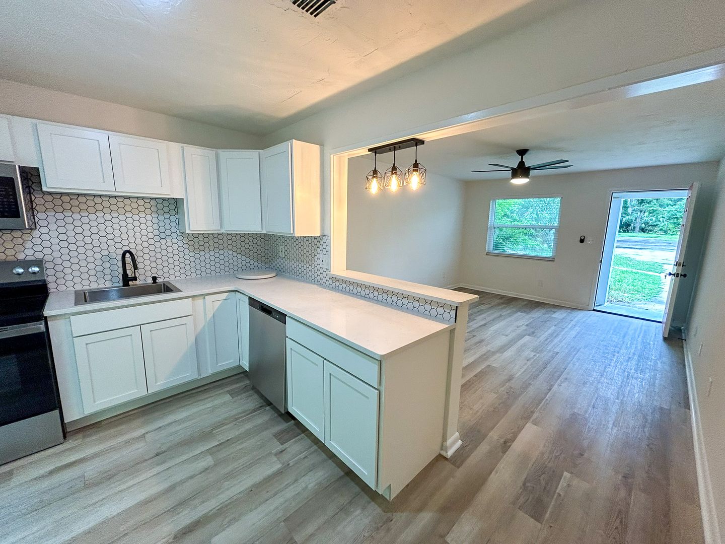 Gainesville Condo: 414 SE 8th St