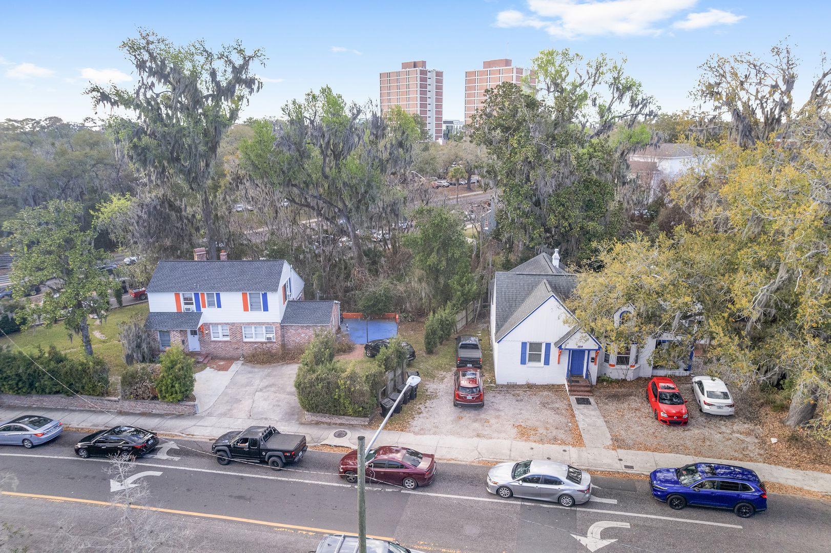 Gainesville House: 949 SW 13th St