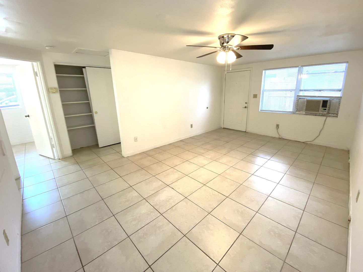 Gainesville House: 908 SW 6th Ave