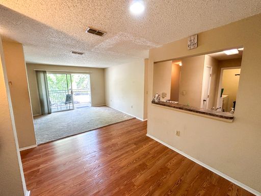 Windsor Park #1221 - Pet Friendly! – photo 1
