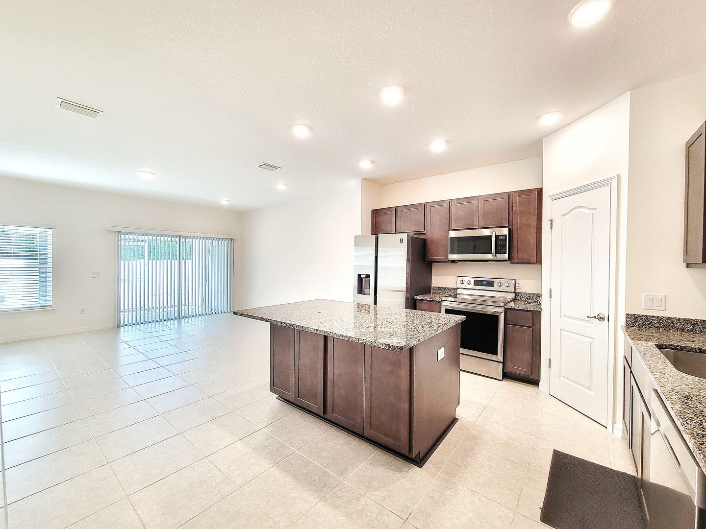 Newberry Townhome: 12523 NW 7th Pl