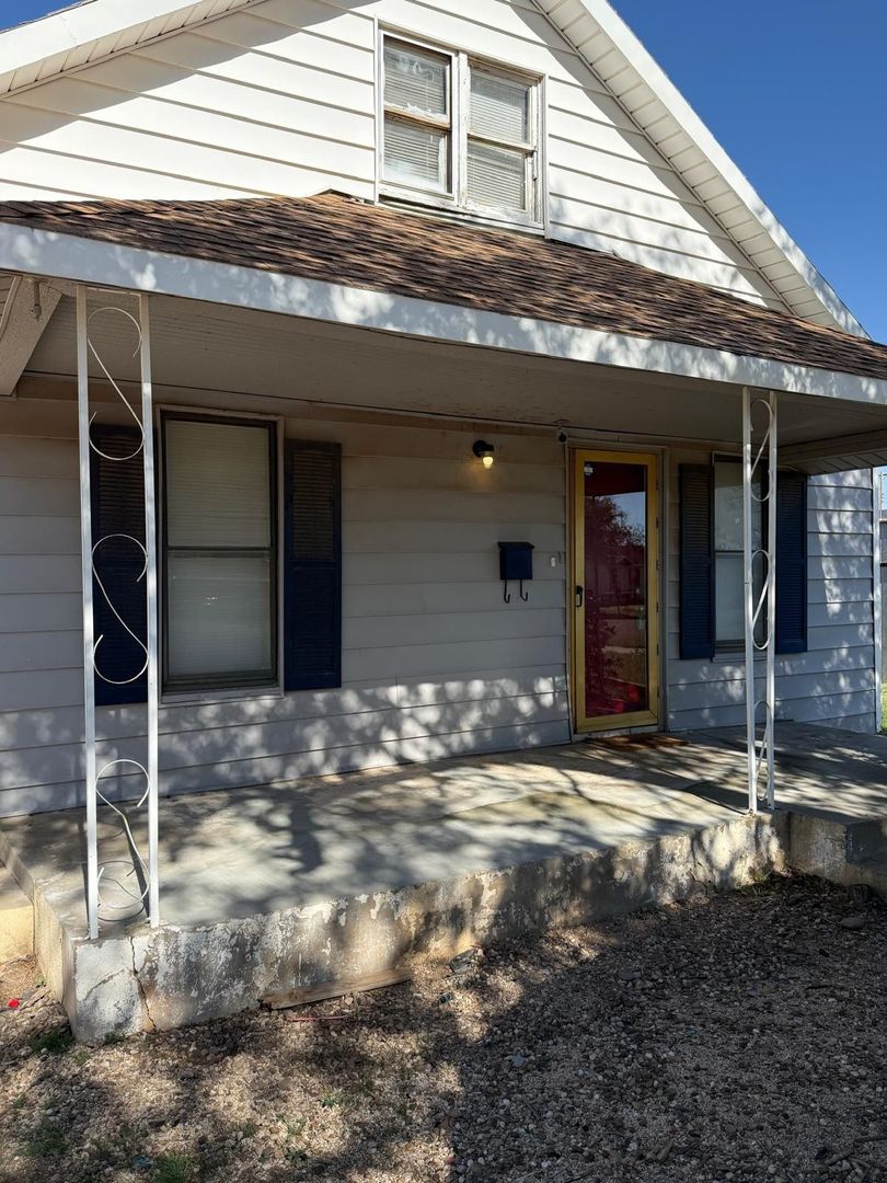 Slaton House: 630 S. 15th