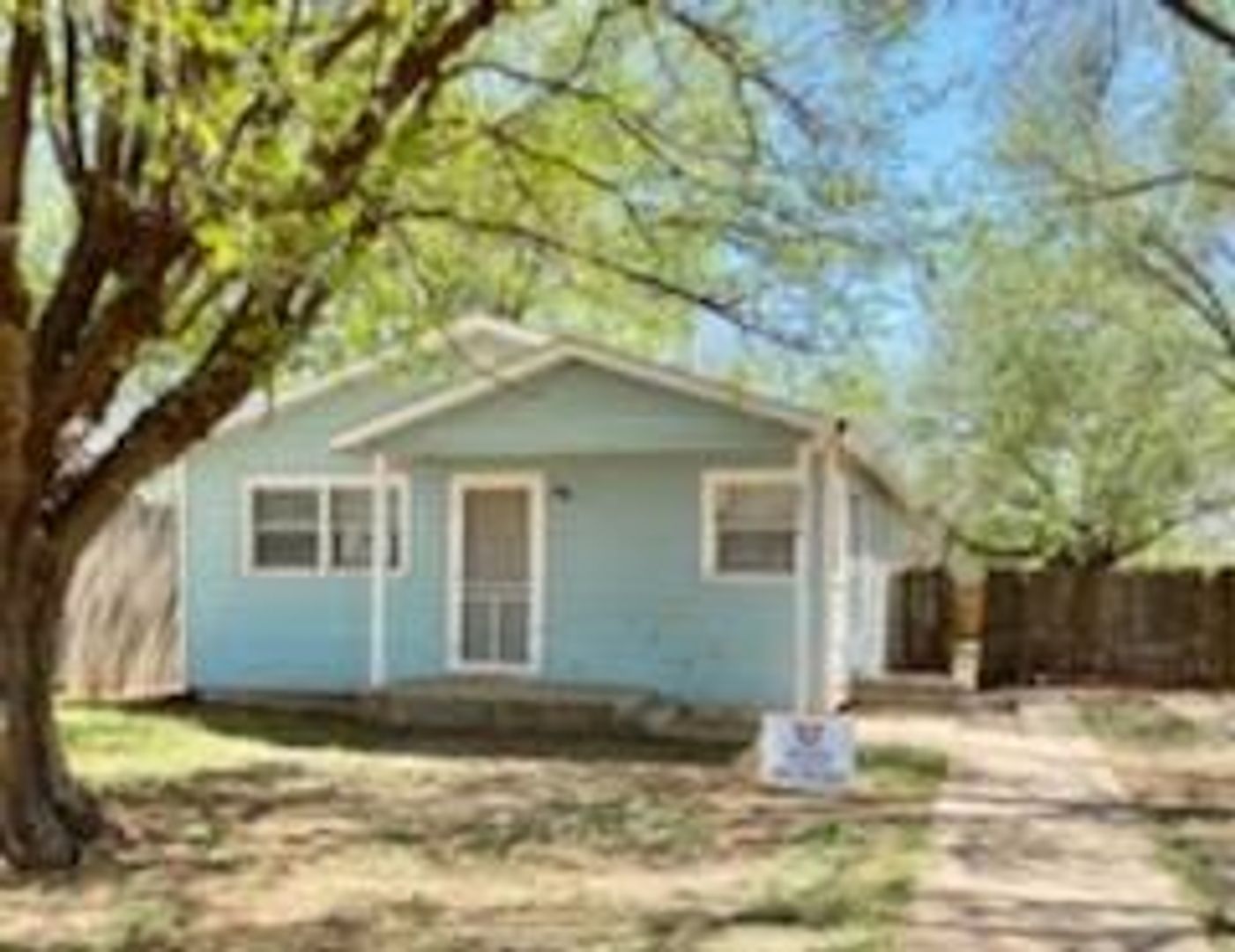 Lubbock House: 2714 East 3rd Street