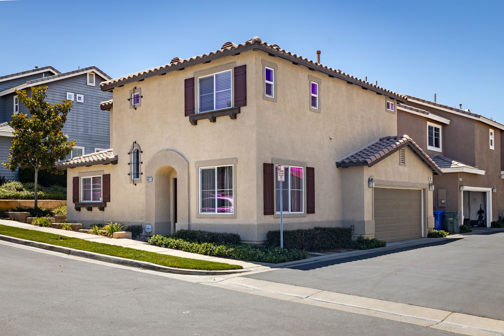 Yucaipa House: 34071 Lily Rd