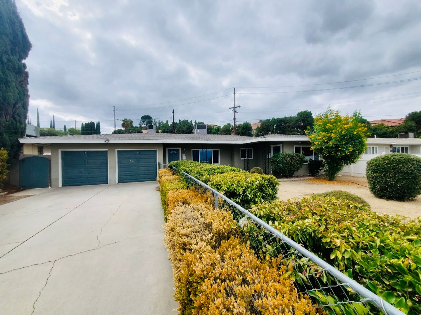 Loma Linda Apartment: 24399 University Ave