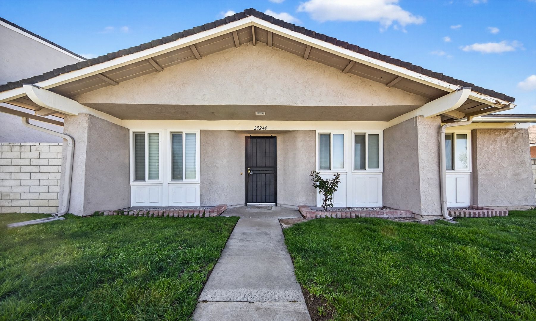 Loma Linda House: 25244 Lawton Ave
