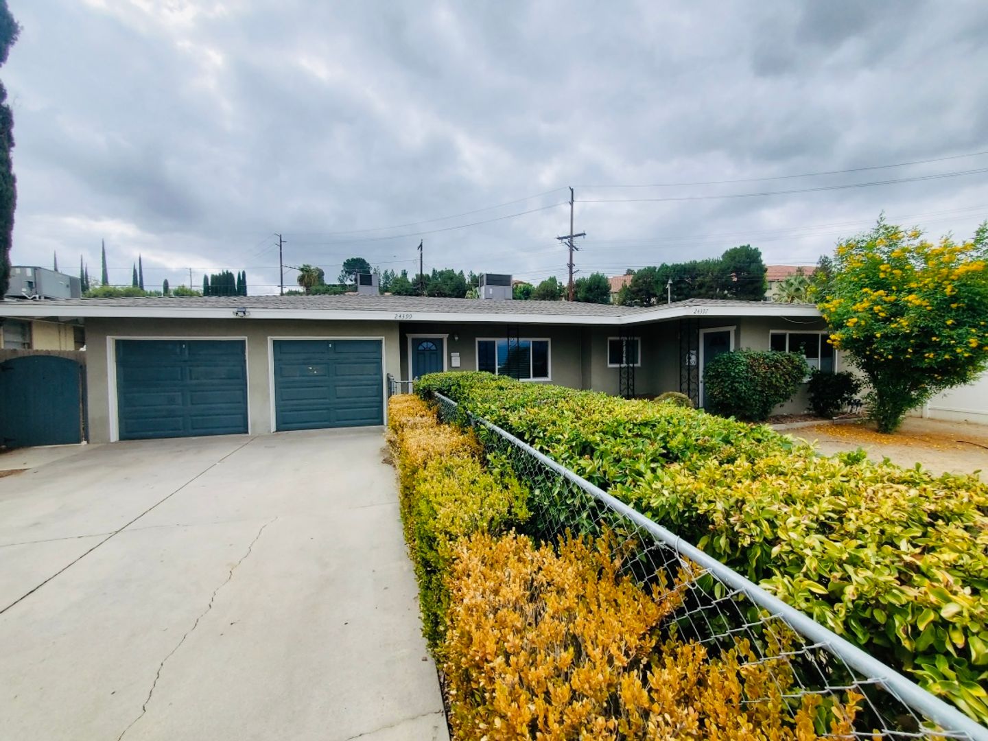 Loma Linda Apartment: 24399 University Ave