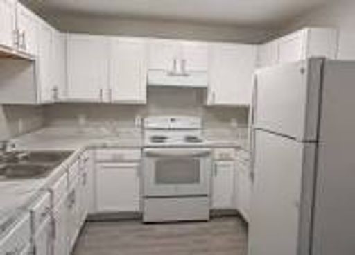 Spacious 3BR unit available now! – photo 1