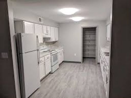 3Bedroom 1.5 bath. to apply – photo 1