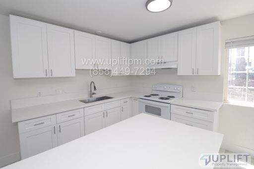 Fully renovated 2 bed 1 bath apartment!