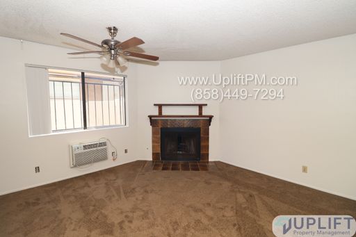 2 Bed, 1.5 Bath Apartment With Parking – photo 1