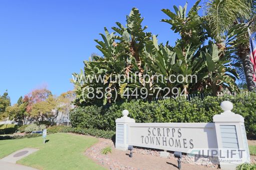 2 Bed, 2.5 Bath Townhome w/ Central HVAC, Laundry Provided, and Community Ammenities – photo 1