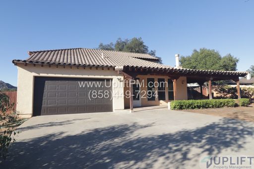 4 Bedroom 2.5 Bath in San Diego Country Estates – photo 1