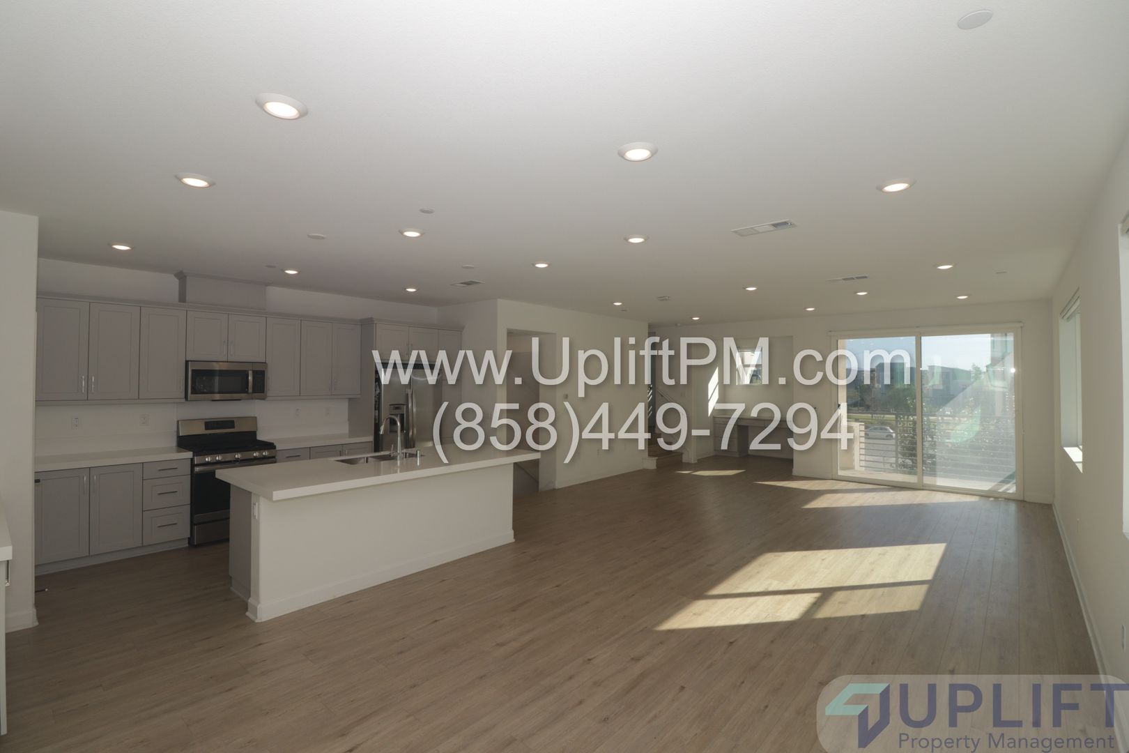 Chula Vista Townhome: 1952 Infinity Ln