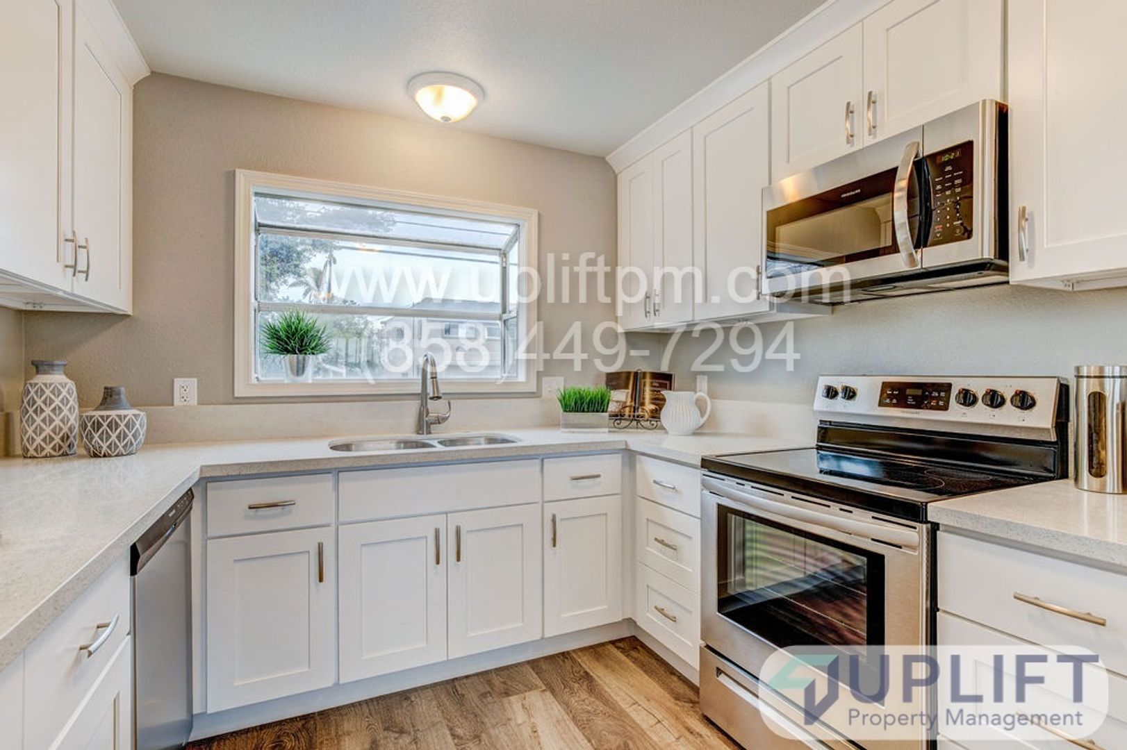 San Diego Apartment: 3623-27 Louisiana St