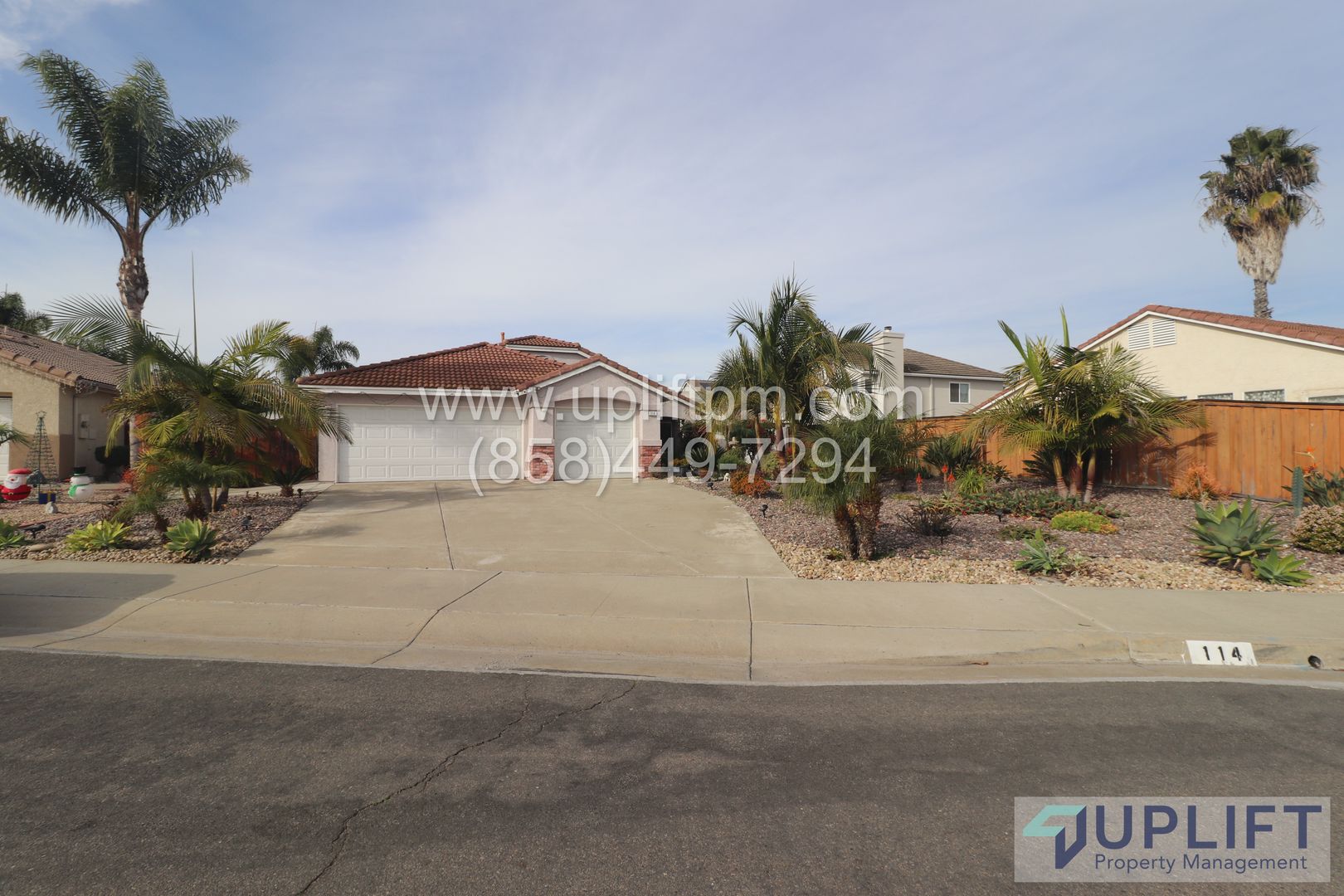 Oceanside House: 114 Sweetshade St