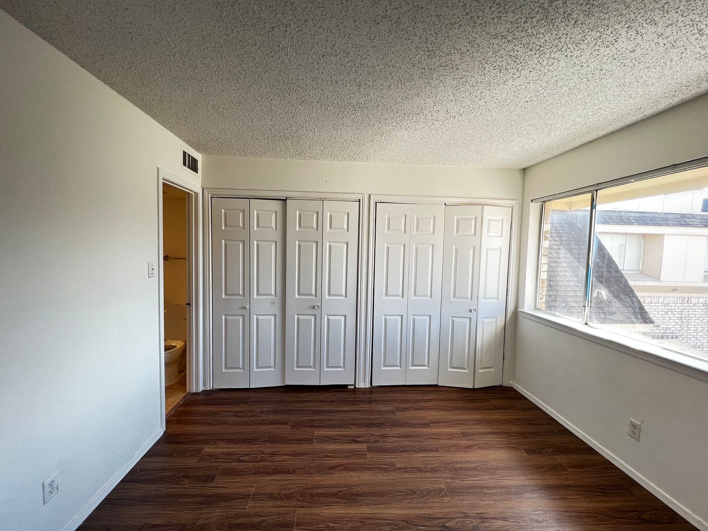 Richardson Townhome: 143 Trellis Pl.