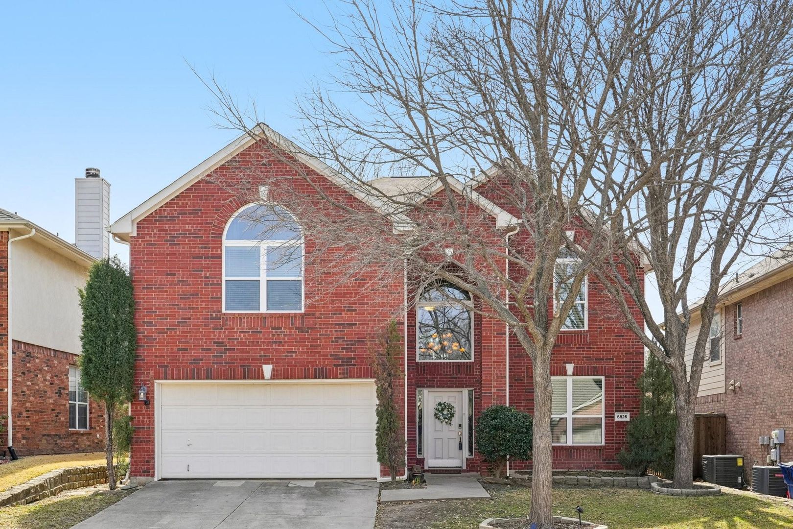 Frisco House: 5825 Shetland Cir