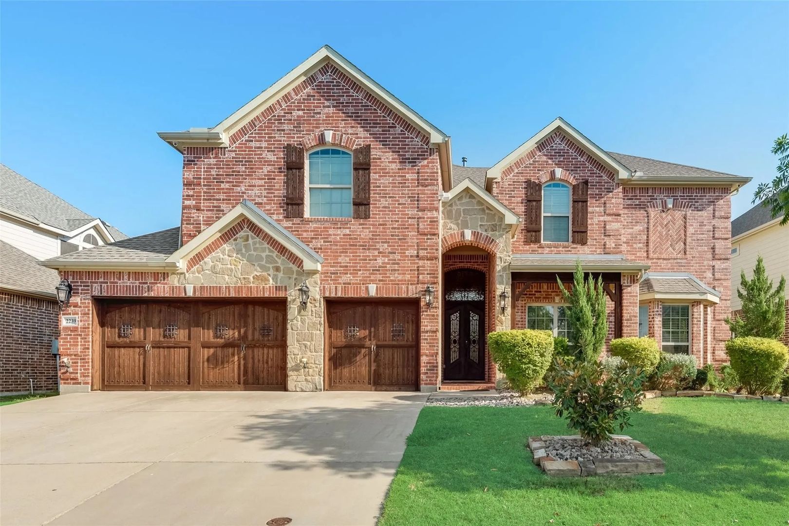 Grand Prairie House: 2239 Bald Eagle Way