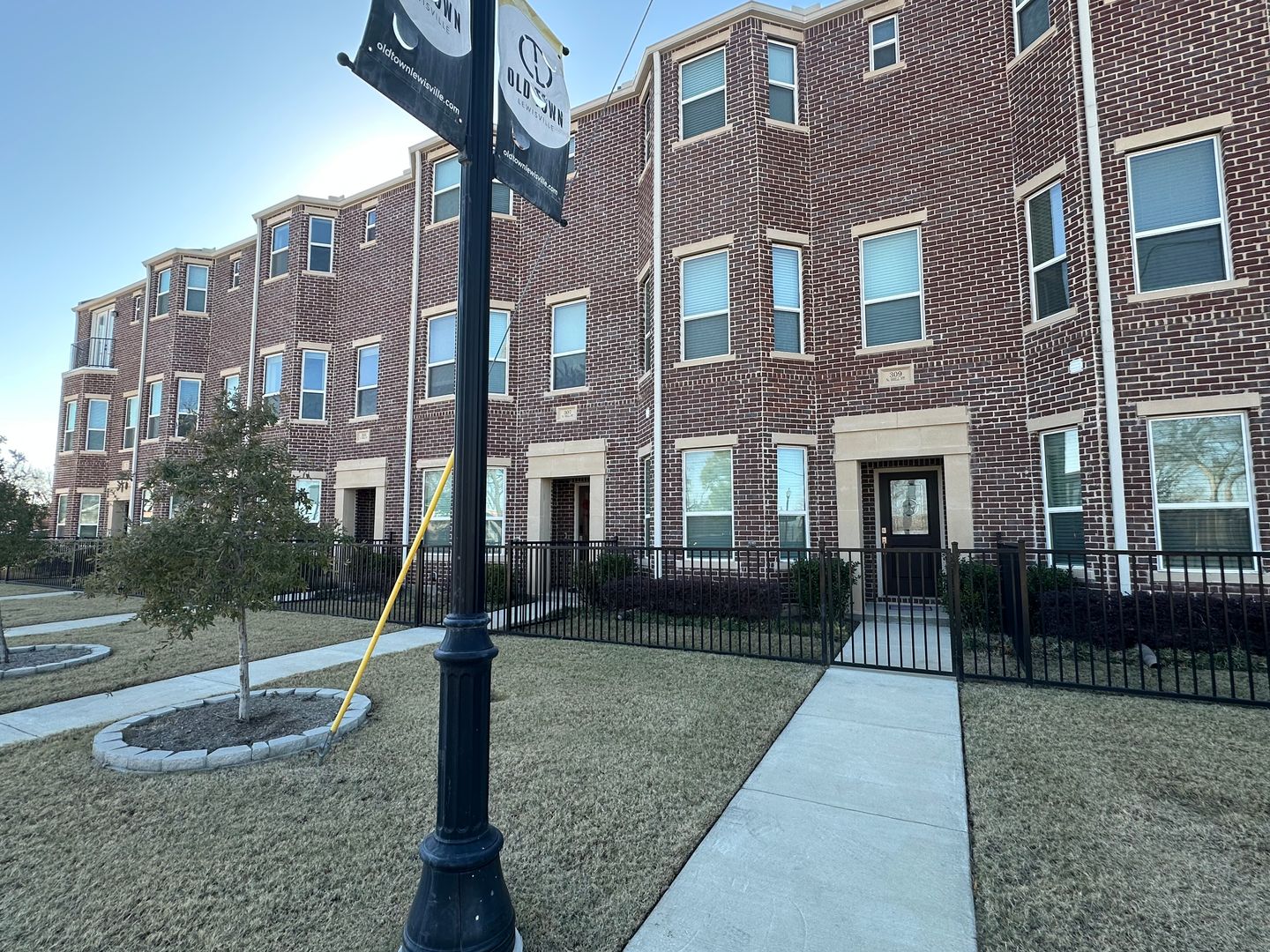 Lewisville Townhome: 309 N Mill Street
