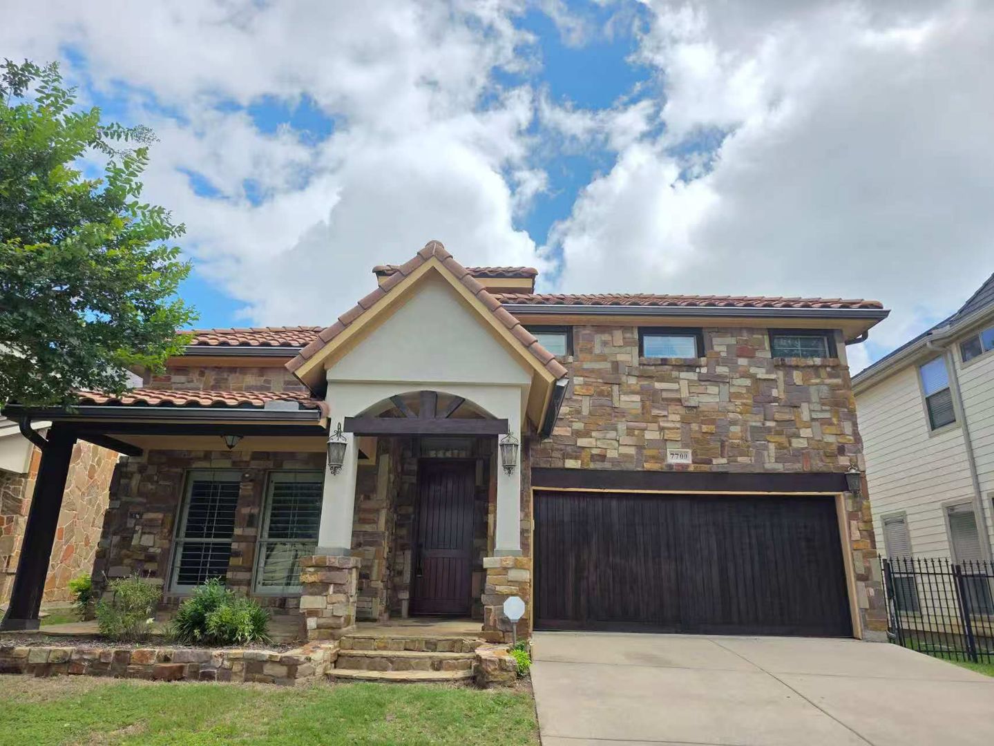 McKinney House: 7700 Chief Spotted Tail Dr
