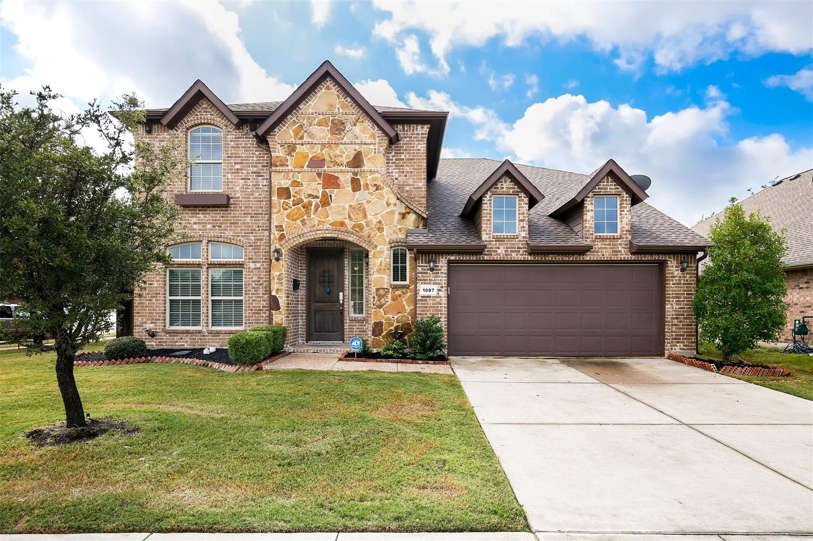 Frisco House: 1087 Sahallee Dr,