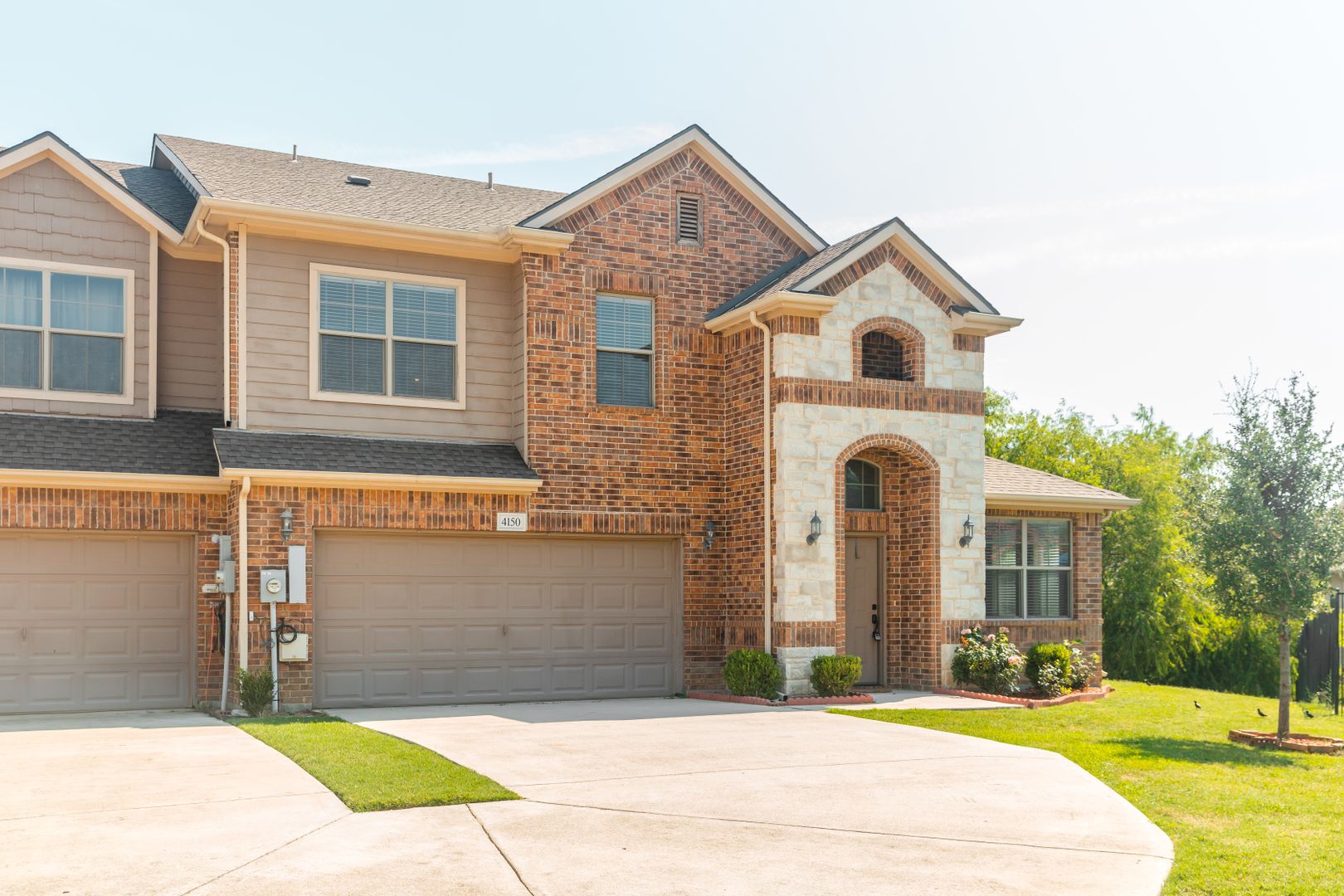Irving Townhome: 4150 Florence Dr.