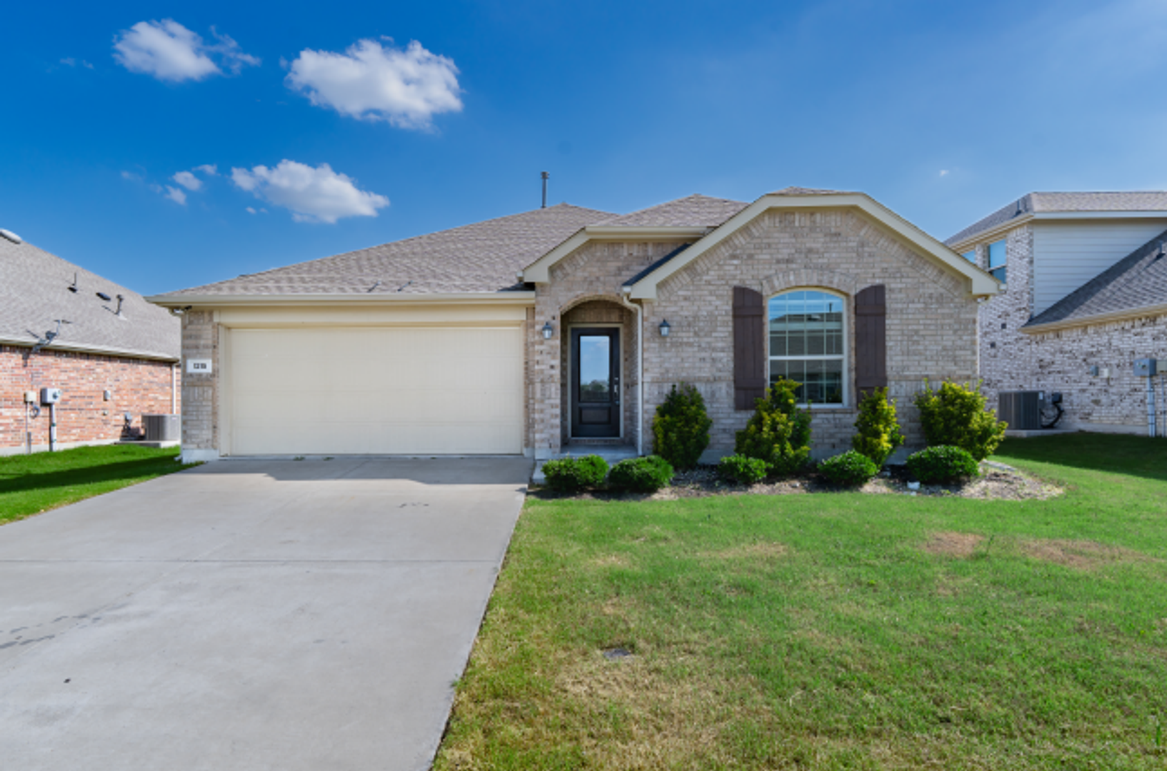 Anna House: 1215 Chapel Hill Dr
