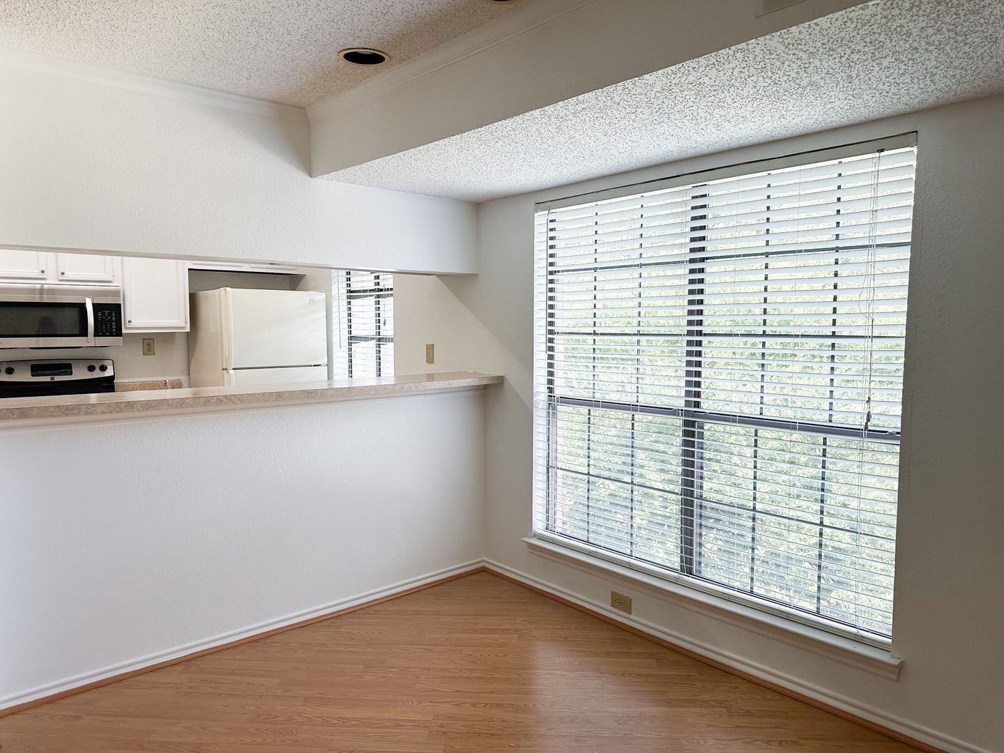 Addison House: 16301 Ledgemont Lane Unit#273B