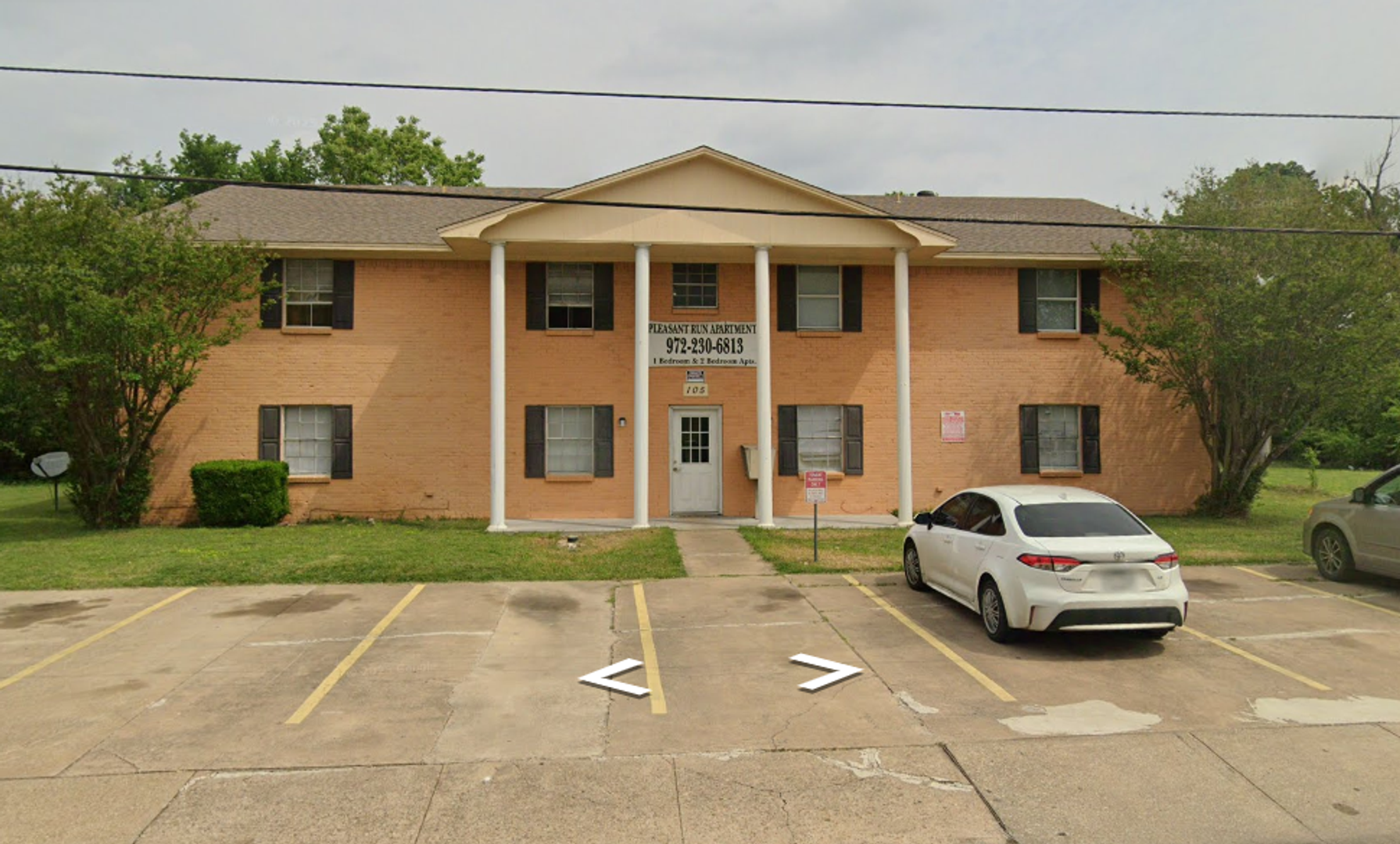 Desoto Apartment: 105 Woodhaven Dr