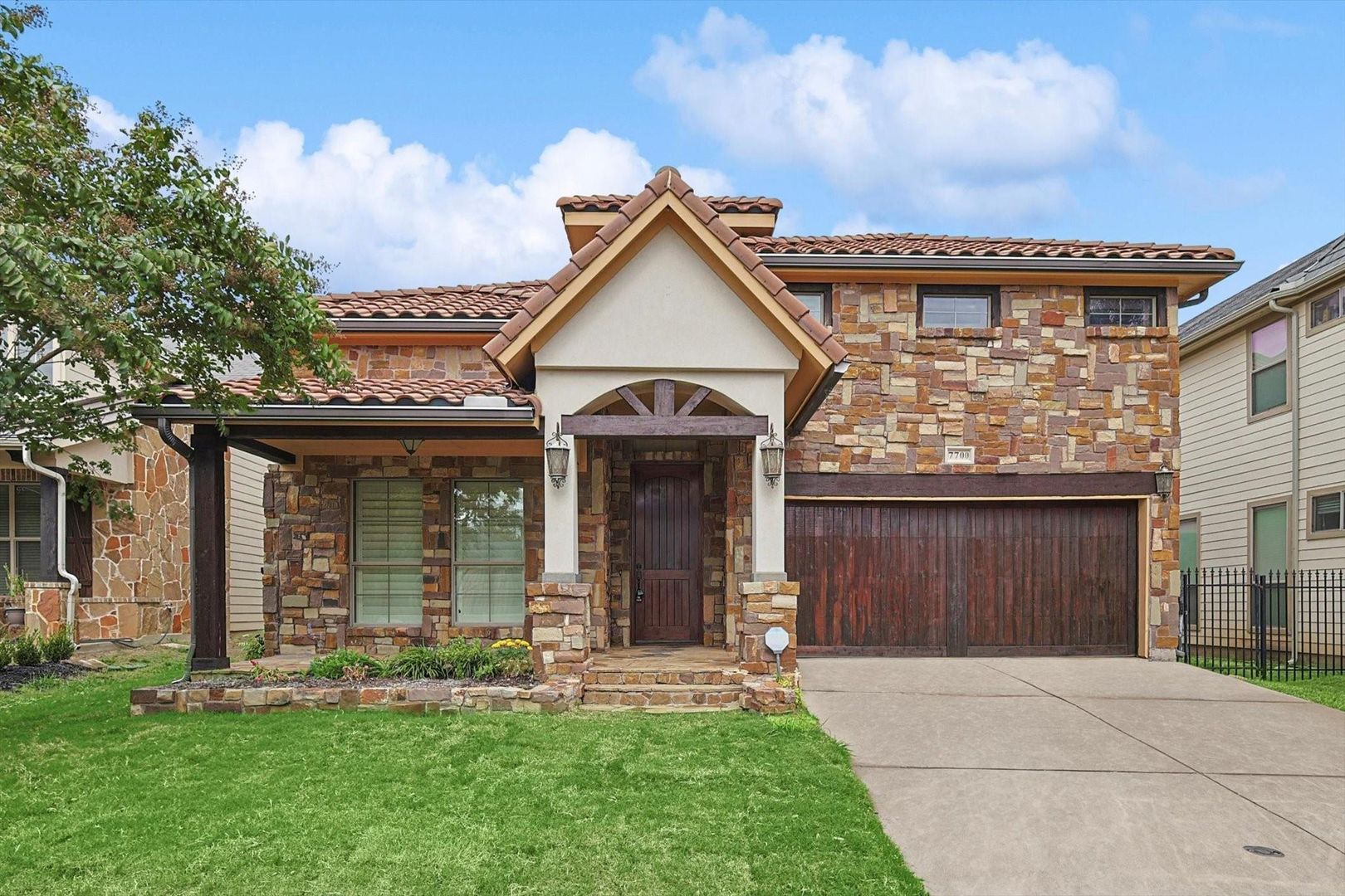McKinney House: 7700 Chief Spotted Tail Dr