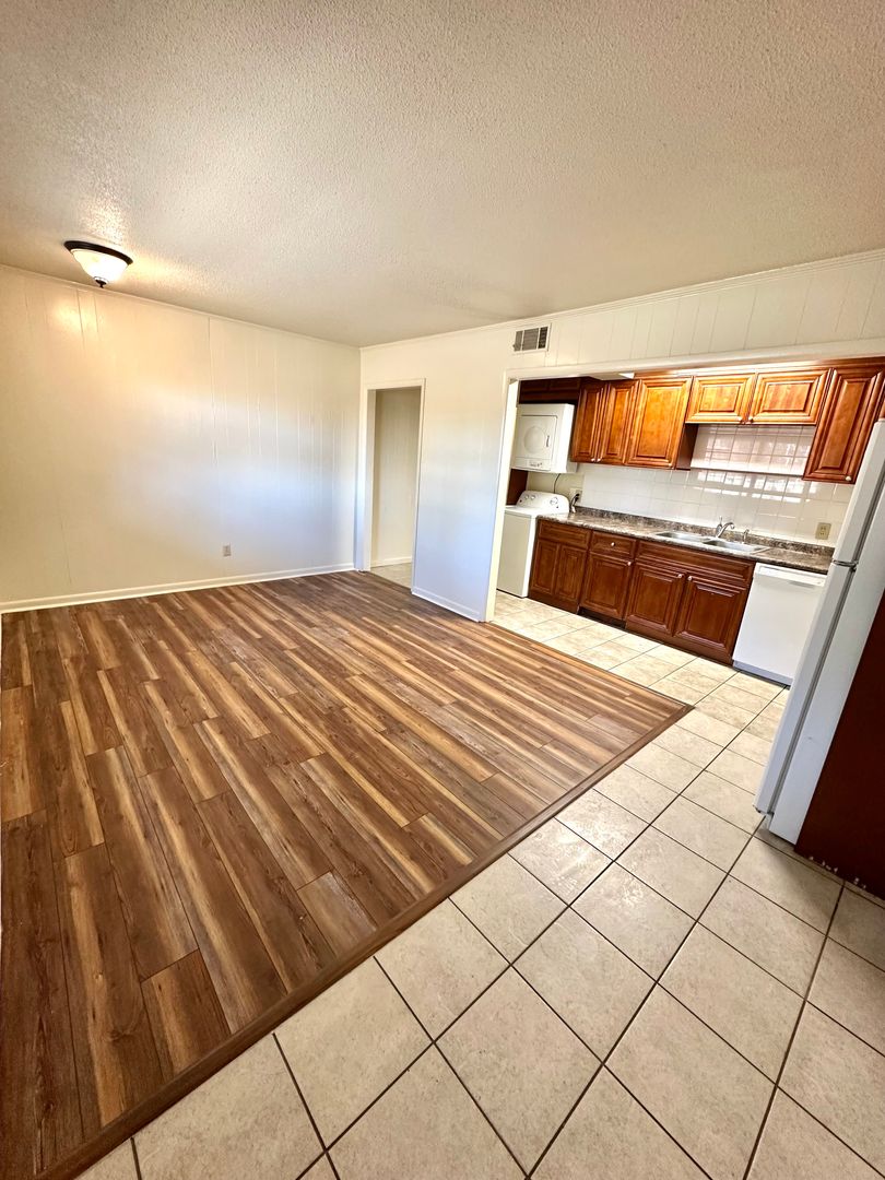 Statesboro Apartment: 109 Harvey Drive