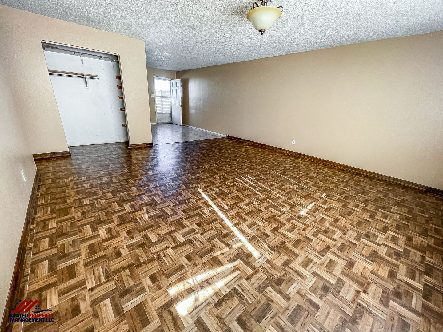 Carlsbad Apartment: 900 Lamont