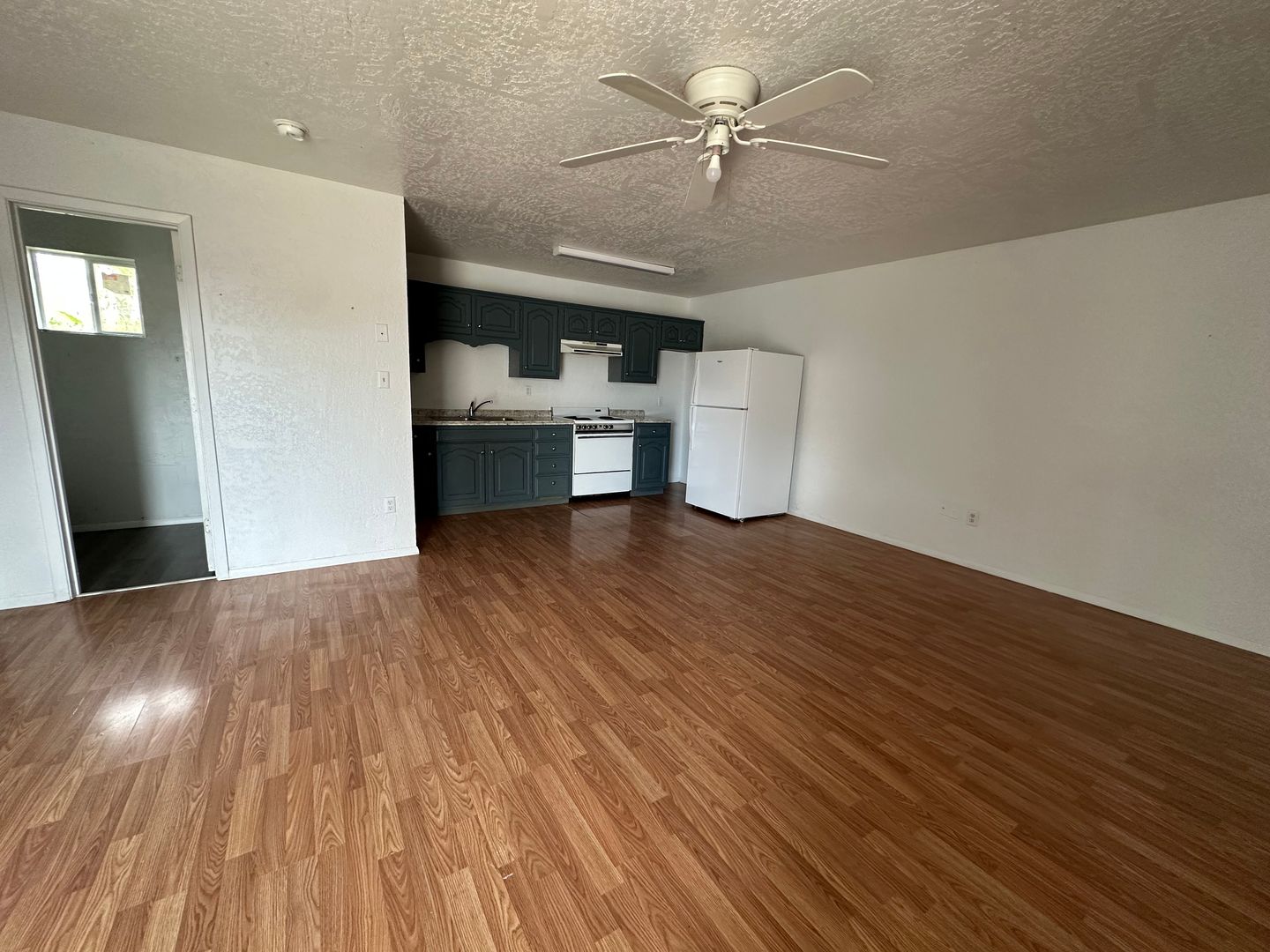 Carlsbad Apartment: 606 N 6th St