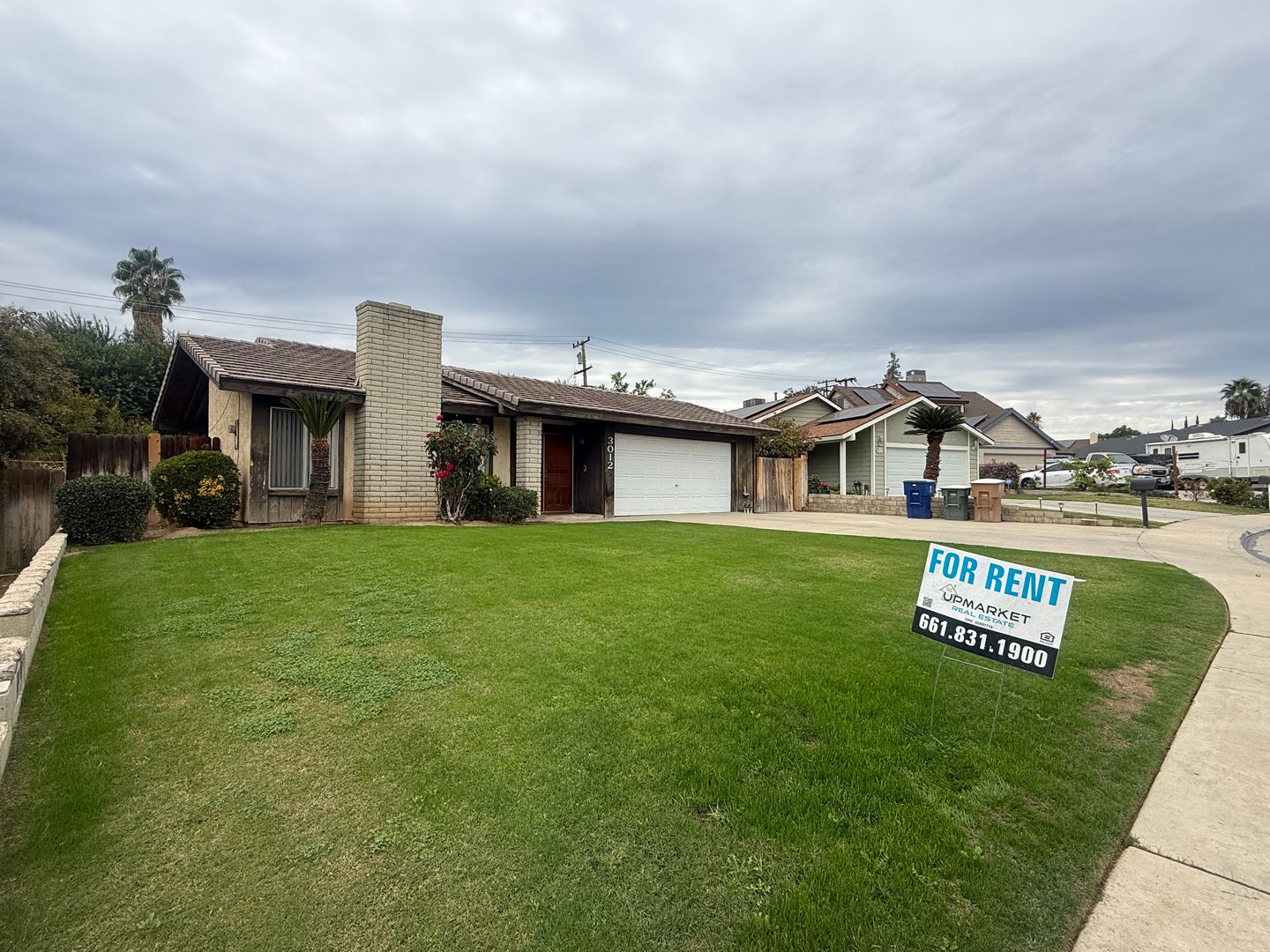 Bakersfield House: 3012 Catalina Dr