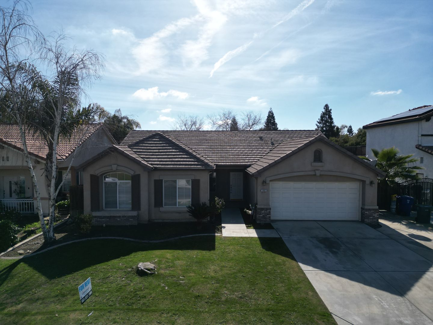 Bakersfield House: 10807 Vista Bonita Dr