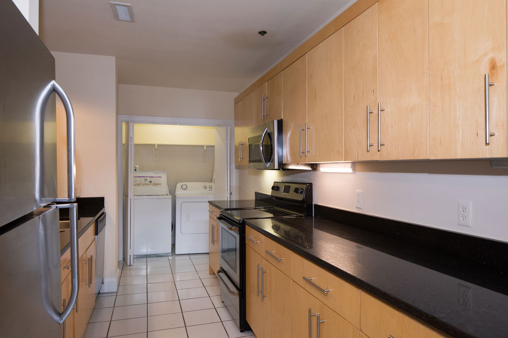 Richmond Apartment: 115 W Broad St