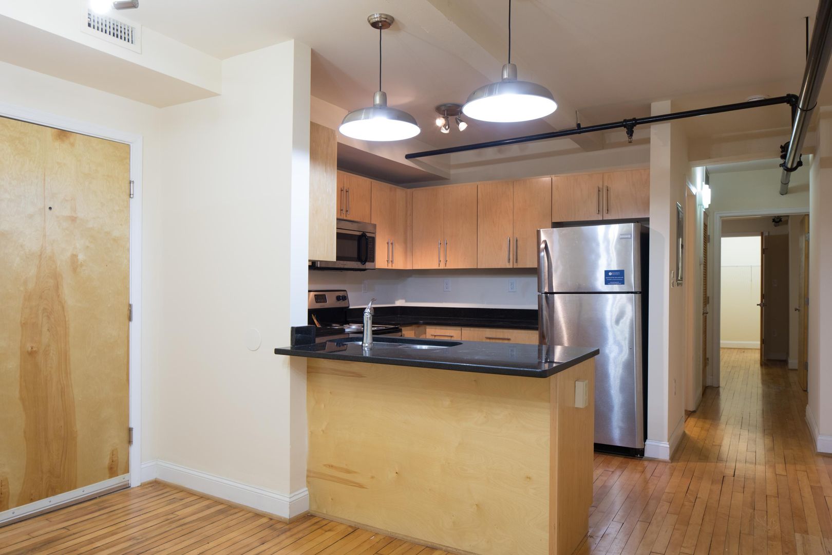 Richmond Apartment: 115 W Broad St