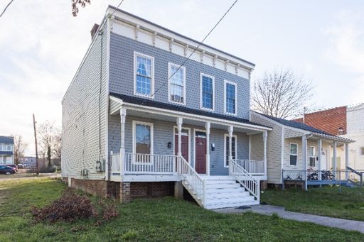 3 Bedroom Duplex Near VCU Campus! – photo 1