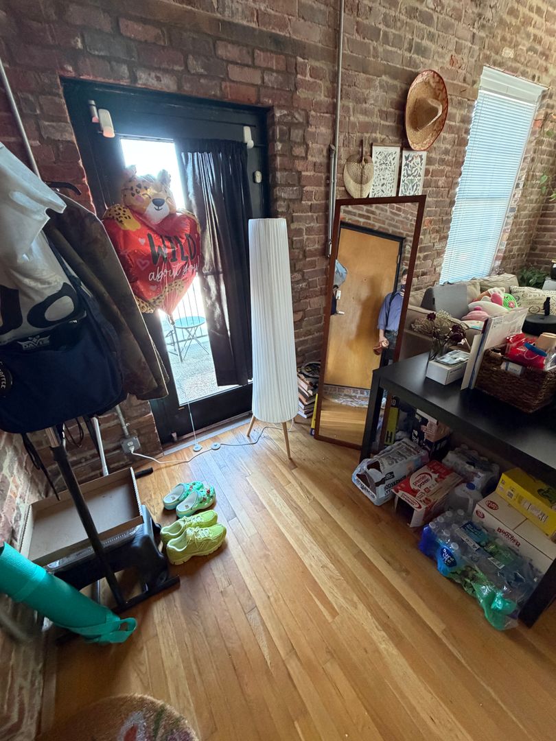 Richmond Apartment: 1201 W Clay St