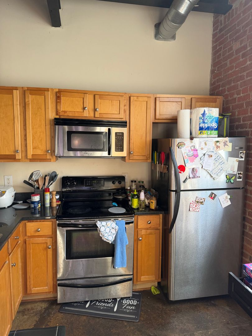 Richmond Apartment: 1201 W Clay St