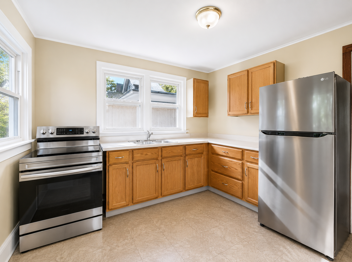 Akron Apartment: 855 Work Drive