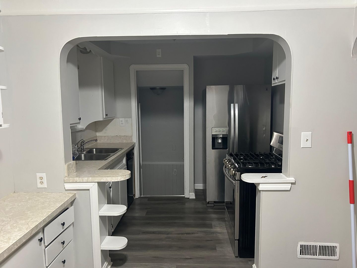 Parma House: 5815 Snow Road