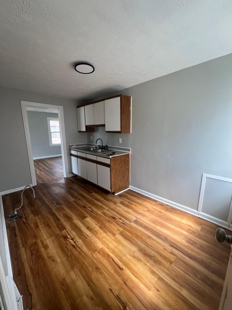 Euclid Apartment: 525 East 222nd Street