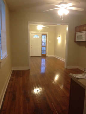 STUNNING 2 STORY TOWNHOUSE!! 3bed/2bath – photo 1