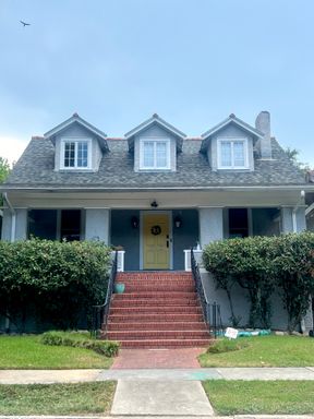 Furnished 5 Bedroom Home in the University Area! – photo 1
